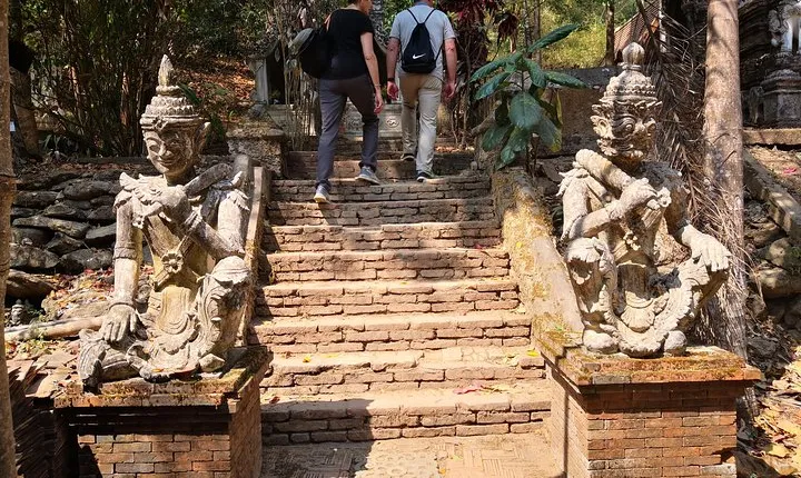 Doi Suthep Temple Wat Pha lat Monk Trail Temple