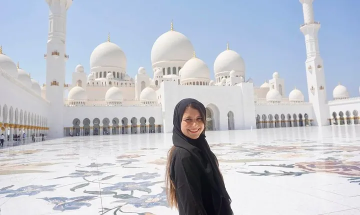 Best of Abu Dhabi City Tour Grand Mosque & Louver Museum & Heritage Village