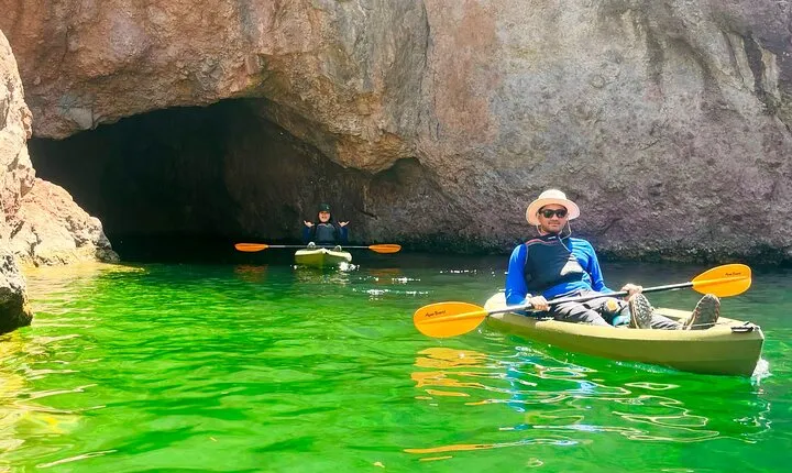 Full Day Emerald and Echo Cave Kayak Adventure