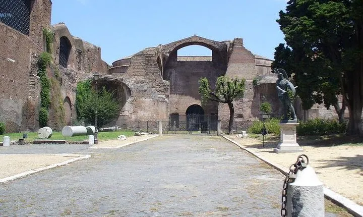 Rome: a journey into Roman times, Half Day Private Tour