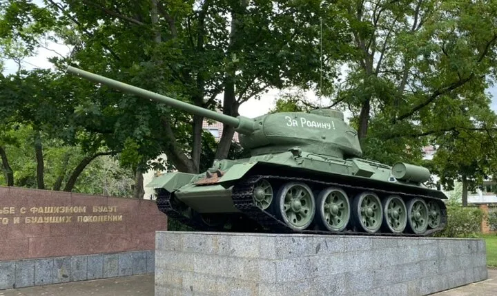 Hidden WWII Sites - Tour into the Shadows of the Third Reich