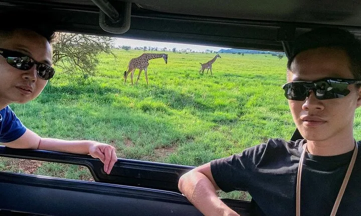 4-Day Tour to Arusha, Tarangire and Serengeti National Park