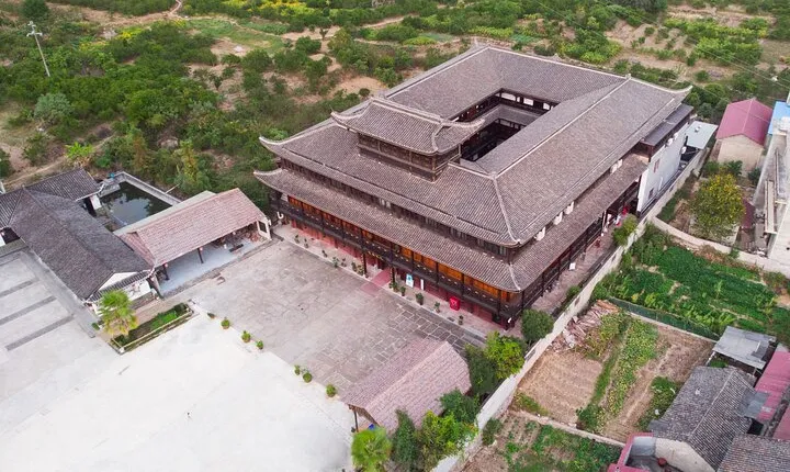 5 Days Zhangjiajie & Fenghuang Town (1 Night at Classical manor）