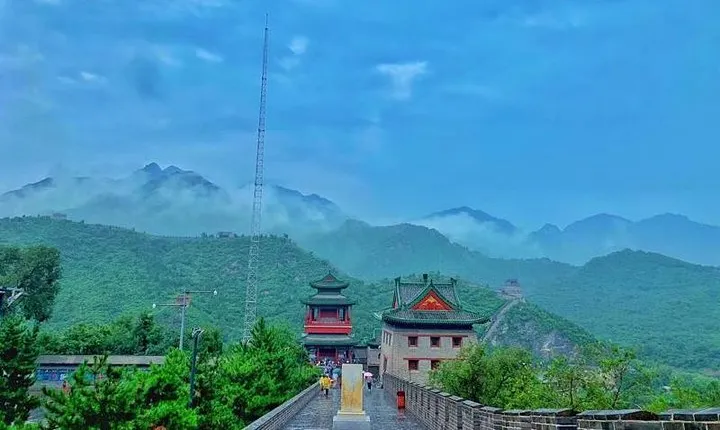 Beijing Private Tour to Juyongguan Great Wall and Longqing Gorge with Boat Ride