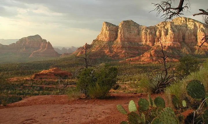Small Group or Private Sedona and Native American Ruins Day Tour