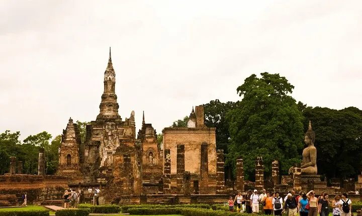 3 Hour Bus Tour in Ayutthaya Heritage and Temples