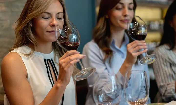 San Francisco Wine Tour with a Local Expert: 6 Tastings 100% Personalized