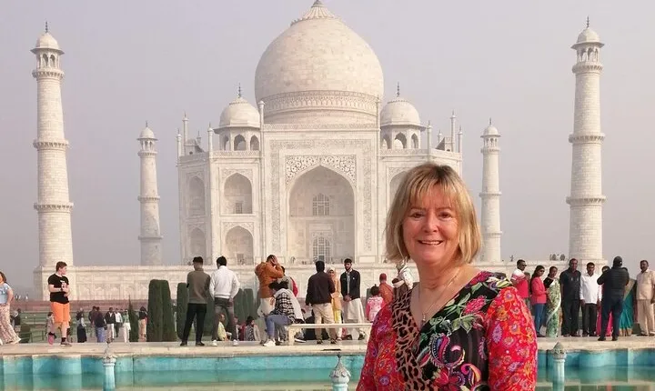8 Days Private Luxury Golden Triangle Tour with Udaipur & Pushkar