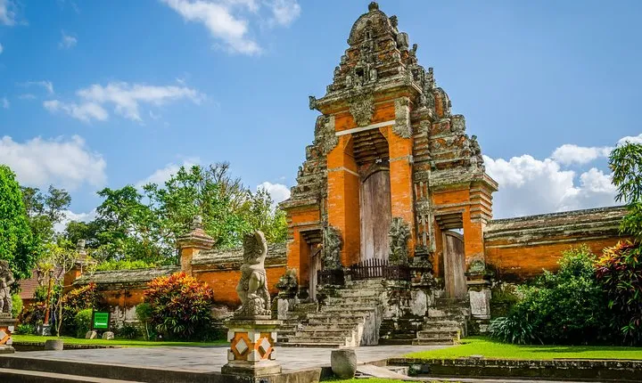 Bedugul and Tanah lot - Private Tour with Wifi onboard