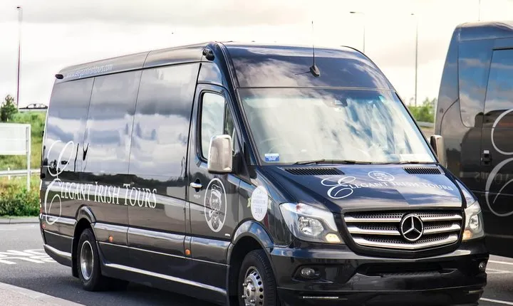 (Small Group) Cliffs of Moher and Castle Tour from Dublin