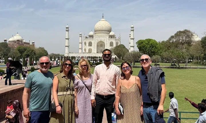 Platinum Luxury Agra Tour Taj Mahal, Agra Fort from Delhi by Car