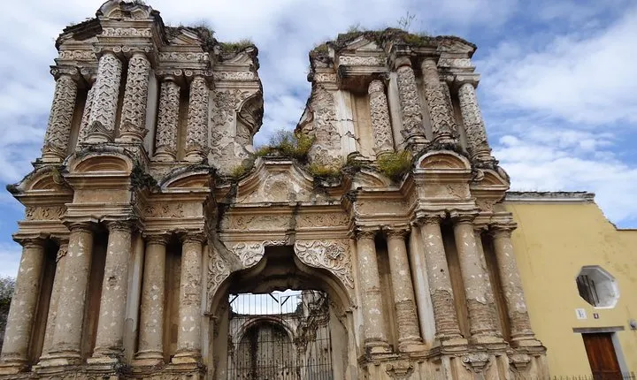 Antigua walking tour from Puerto Quetzal
