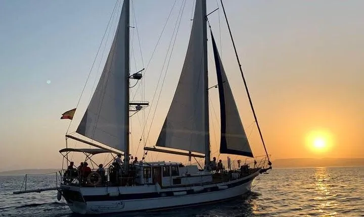 Sunset Sailing Experience in Estepona