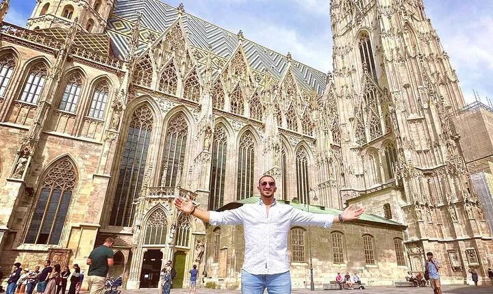 Vienna Day Tour from Prague with Private Transfer and Local Guide