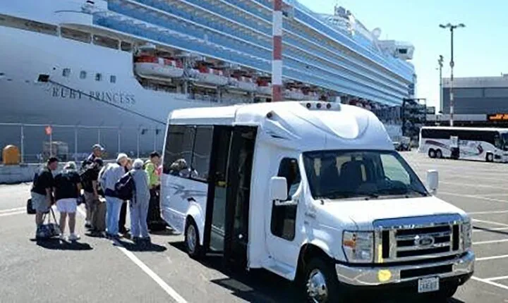 One-Way Transfer: SeaTac Airport Hotels to Seattle Piers 66 & 91