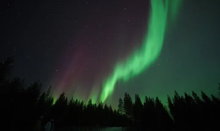 Aurora Quest by Minibus