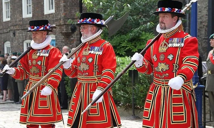 Private Tour Tower of London and Tower Bridge with Entry
