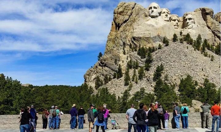 Mount Rushmore Memorial Shared Tour from Rapid City, South Dakota