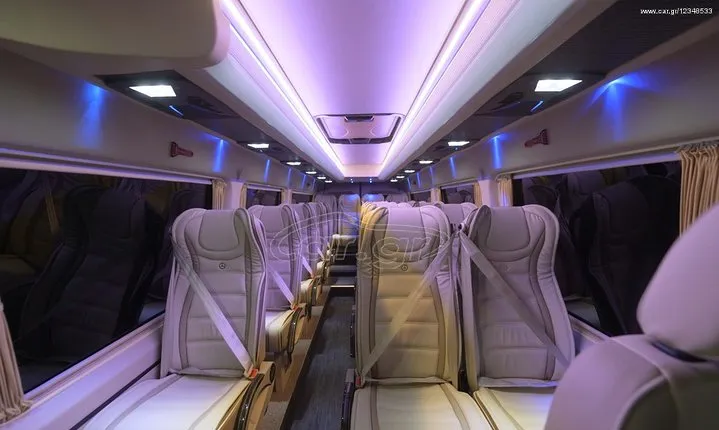 Private Luxury Transfer from Piraeus Port to Athens Airport 