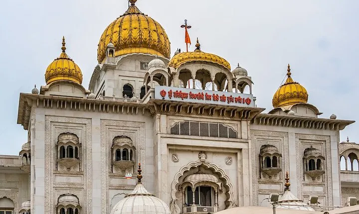 From Delhi : 2 Days Delhi Temples and Jaipur City Tour