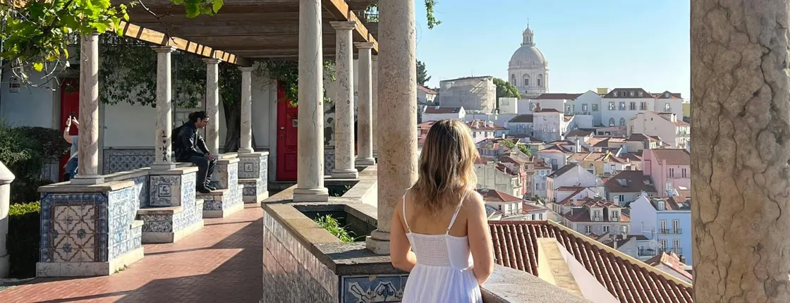Lisbon tour from the Algarve with sightseeing bus and free time
