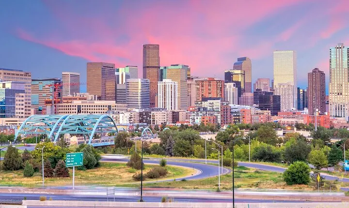 Private custom tour with a local guide Denver
