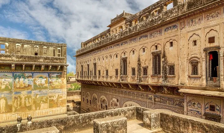 Private 2-Day Mandawa Tour from Jaipur with Bikaner Drop-Off