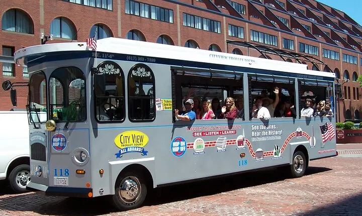 80-Min Non-Stop Narrated Tour of Historic Boston & Freedom Trail