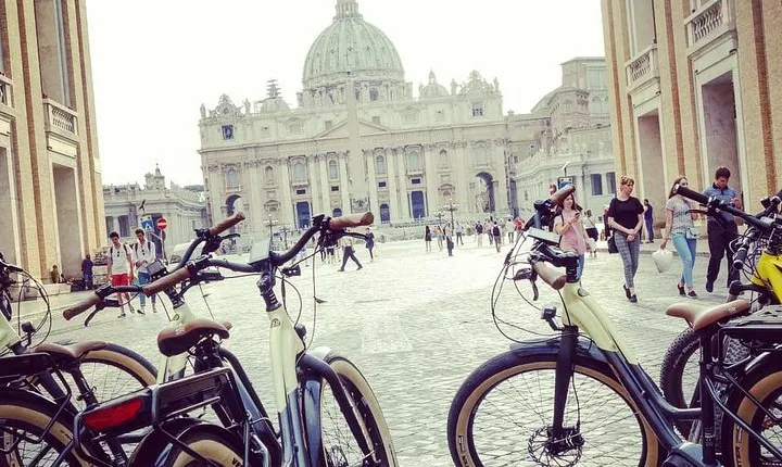 Rome in One Day Private ebike Tour with Lunch