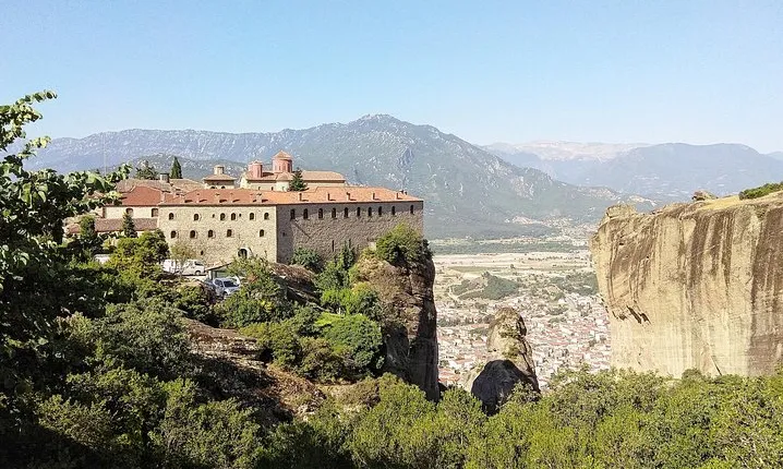 A Full Day to Meteora From Thessalonike !