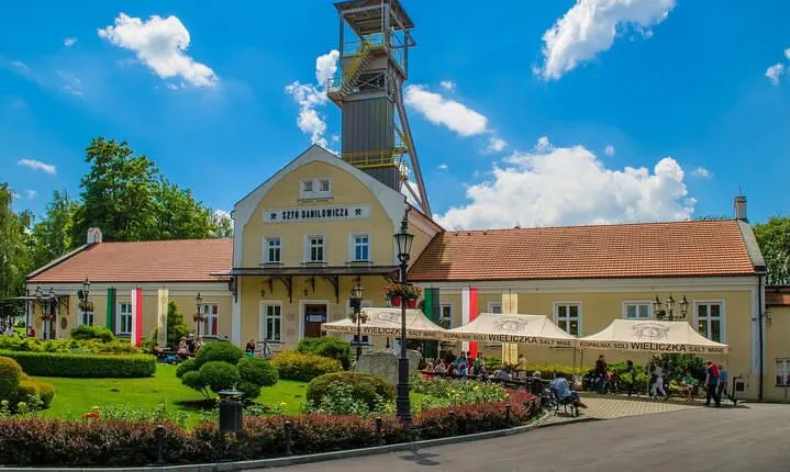 Wieliczka Salt Mine tour 