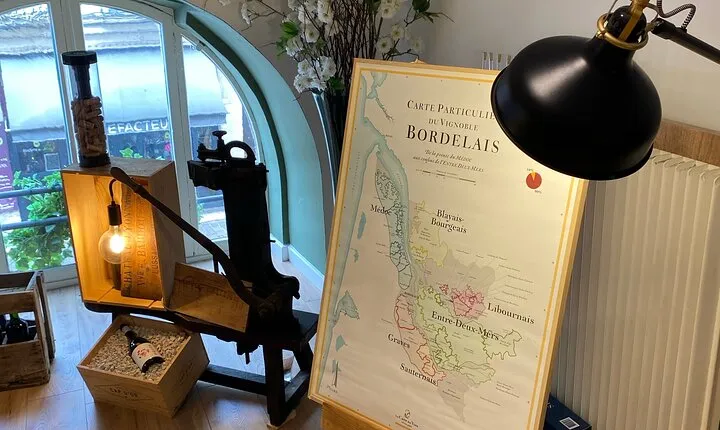 Discover Bordeaux vineyard : special wine tasting with two cellar men brothers