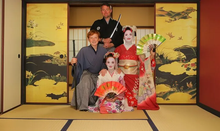Kyoto Kiyomizudera Temple Family Plan Maiko and Samurai 