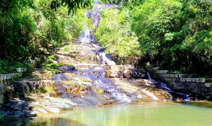 Navigate the local culture of Costa da Lagoa