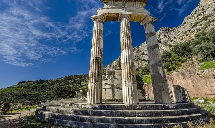 Exclusive Private Tour To Delphi Visit Delphi, Arachova, Monastery Osios Loukas