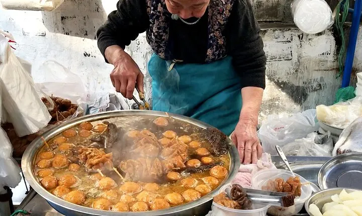 Xi`an Evening food Walk tour