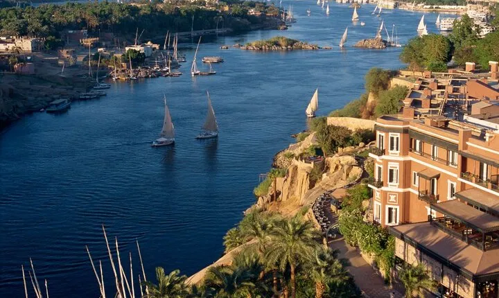 4-Days Cruise Aswan to Luxor with Abu Simbel,Nubian Village & Air Balloon
