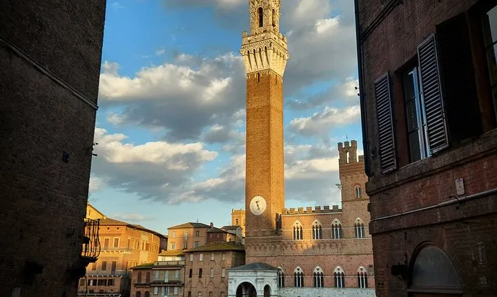 Have you ever taken a guided tour of Siena?