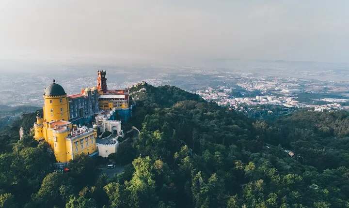 Sintra Essential: Palaces, Castles and Mystical Gardens