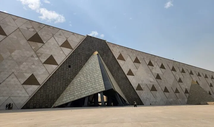 Private Tour to Giza Pyramids Sphinx and Grand Egyptian Museum