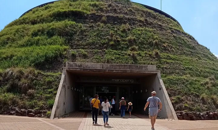 Sterkfontain Caves and Maropeng Museum Half-Day Tour