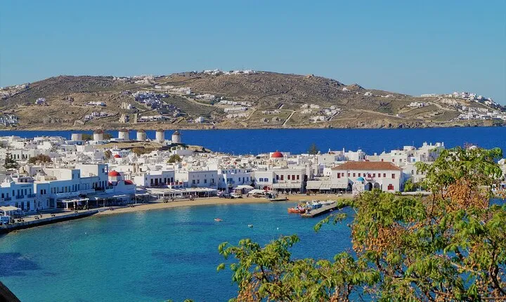 5 Day Dream Island Hopping in Mykonos, Santorini, Paros and Naxos