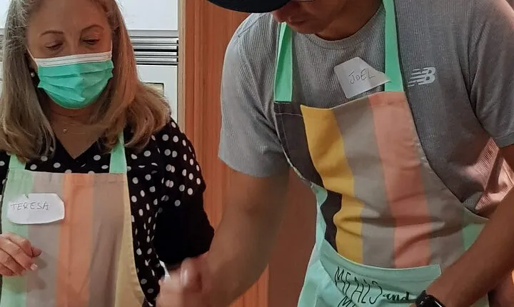 Portuguese Cooking Workshop in Cascais (group of 4 min)