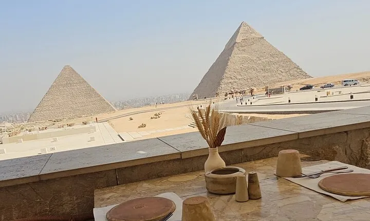 Khufu Lounge Royal breakfast & Giza pyramids Private guided tour