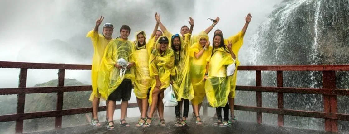Epic Niagara Falls combo tour: USA and Canada