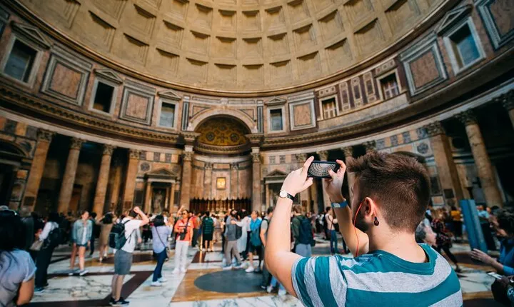 Pantheon and Trevi Fountain Underground Guided Tour