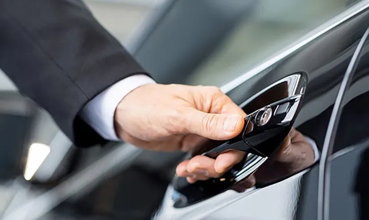Door-To-Door Private Transfer Fiumicino FCO Airport to Florence and viceversa