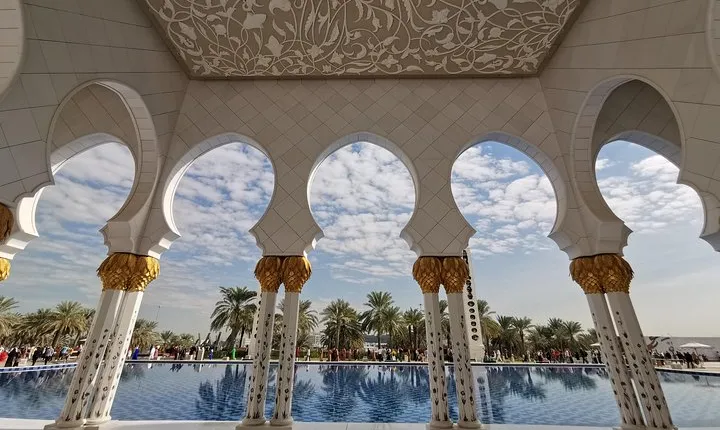From Dubai : Abu Dhbai Tour Including Le Louvre Museum Ticket