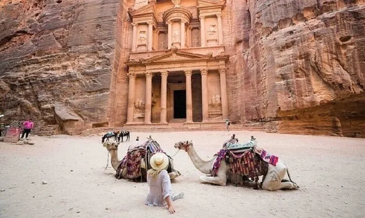 Petra temple by Ferry boat Trip With Lunch - Sharm El Sheikh