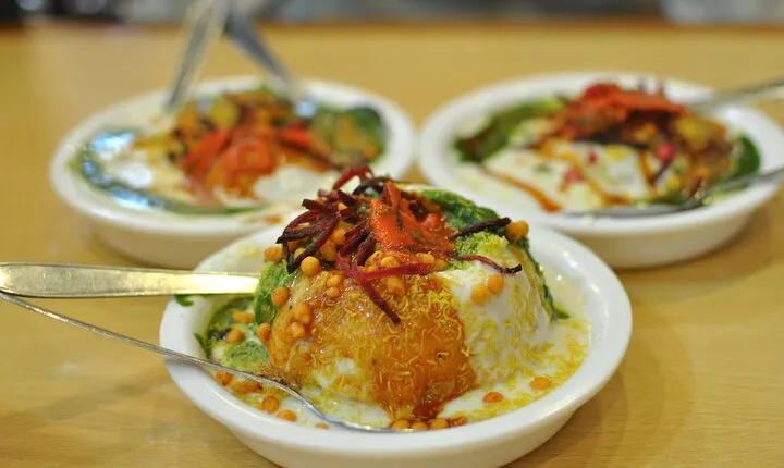 Local street Foods & Local Market Tour in Agra